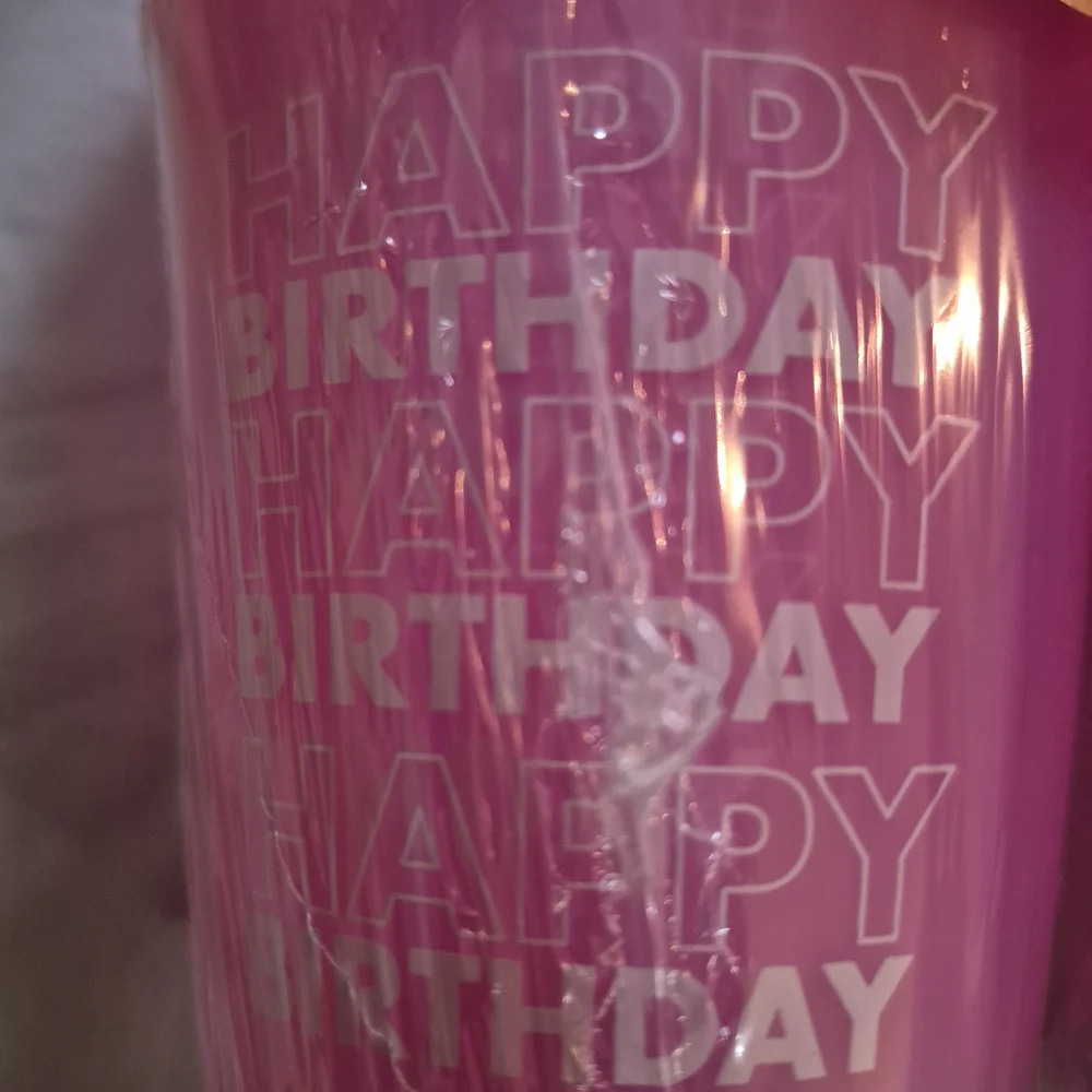 4 sets of Happy Birthday Color-Changing Party Cups - Vibrant Pink Total of 16